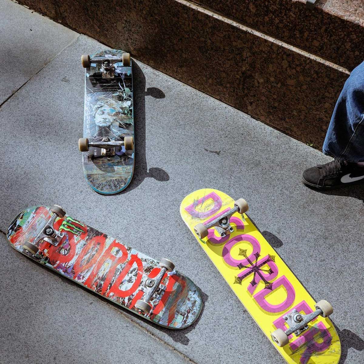 ディスオーダー 8.0インチ スケボー デッキ Disorder Skateboards