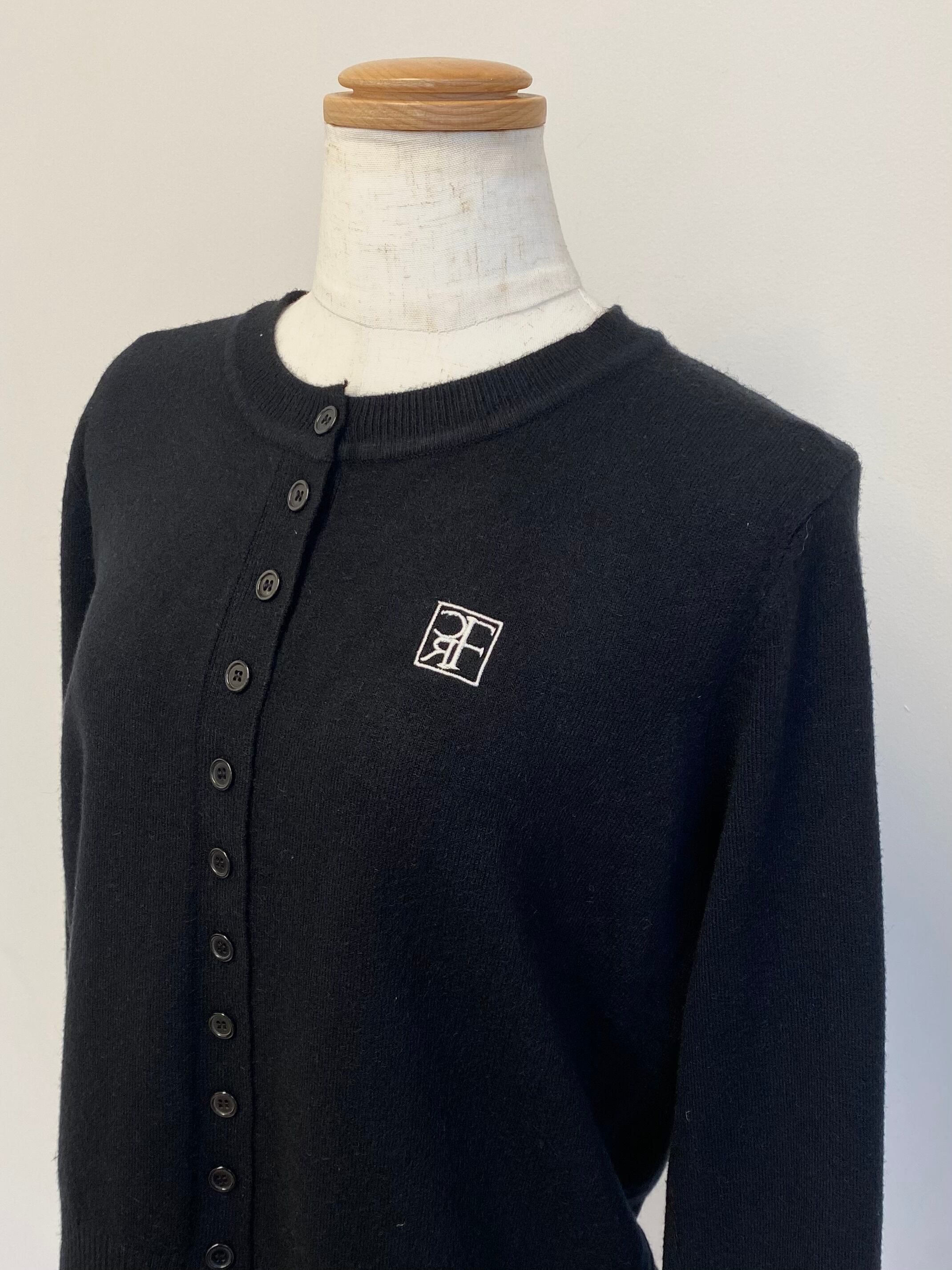 クルーネックカーディガン[60004] | conforobe(コンフォローブ)