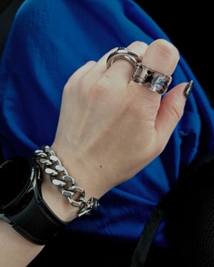 RiNG. [blue]
