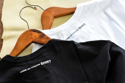 COMME des GRACONS  SHIRTS  ロゴTシャツ