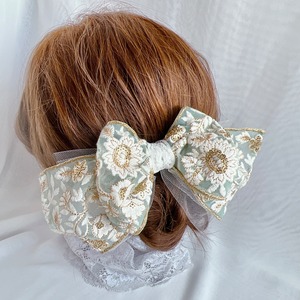 インド刺繍のグリーンリボン