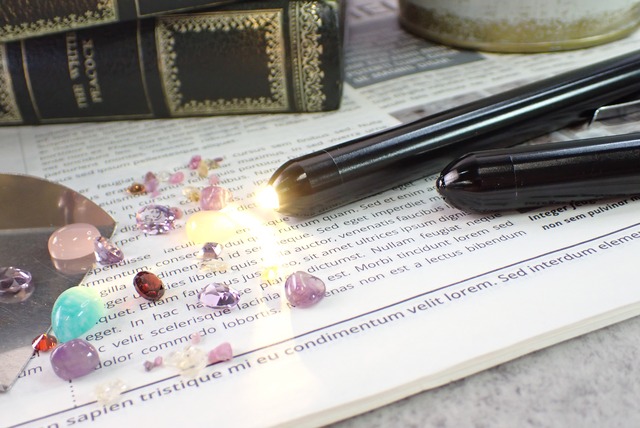 【定期便利用者様限定】宝石ペンライト/LED黄色ライト　