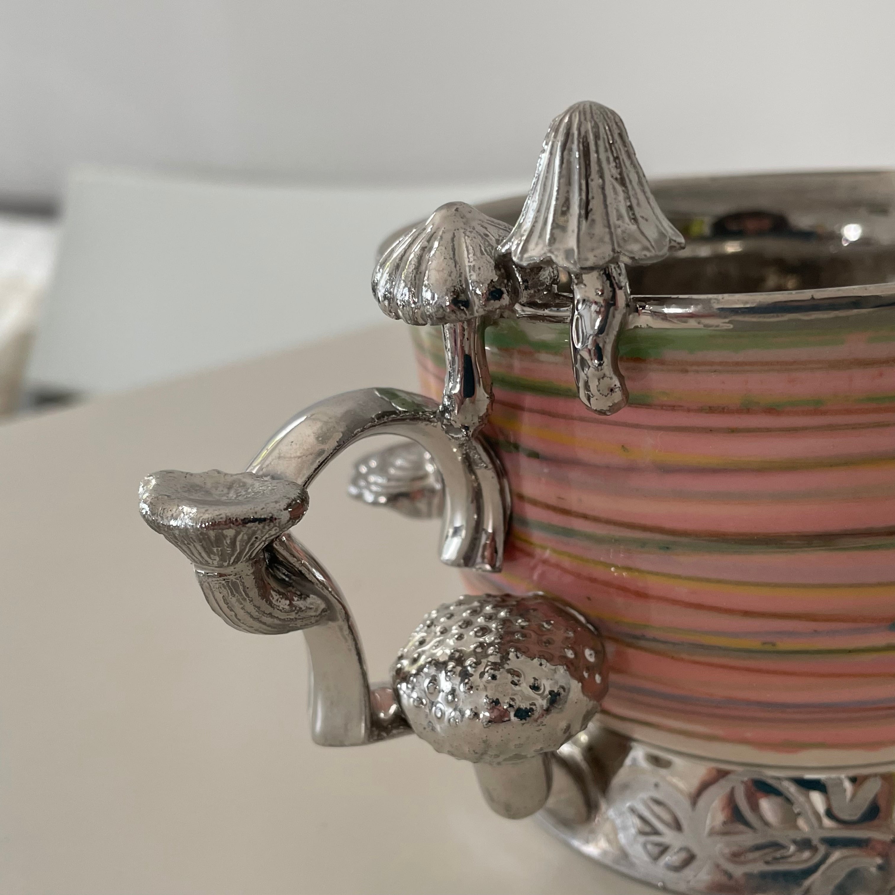 下 和弘 作 Platinum circus mug | AAOアートセレクション