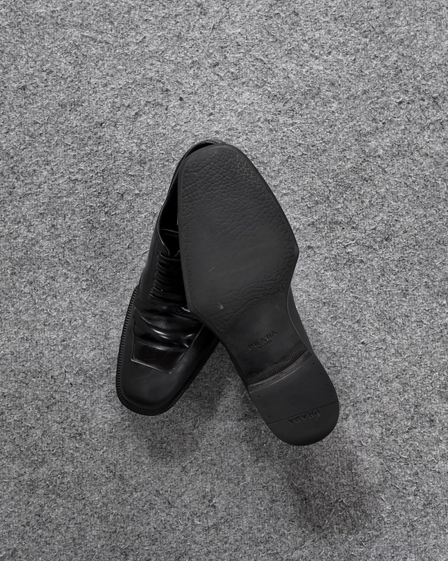 【2022/AW PRADA】brushed leather derby shoes