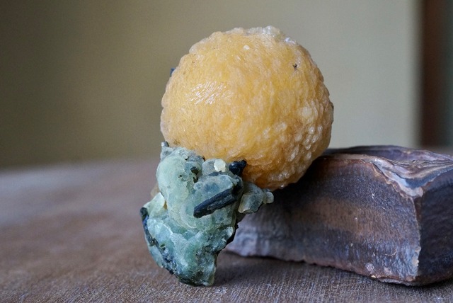 ステラライト / エピドート　 Stellerite with Epidote