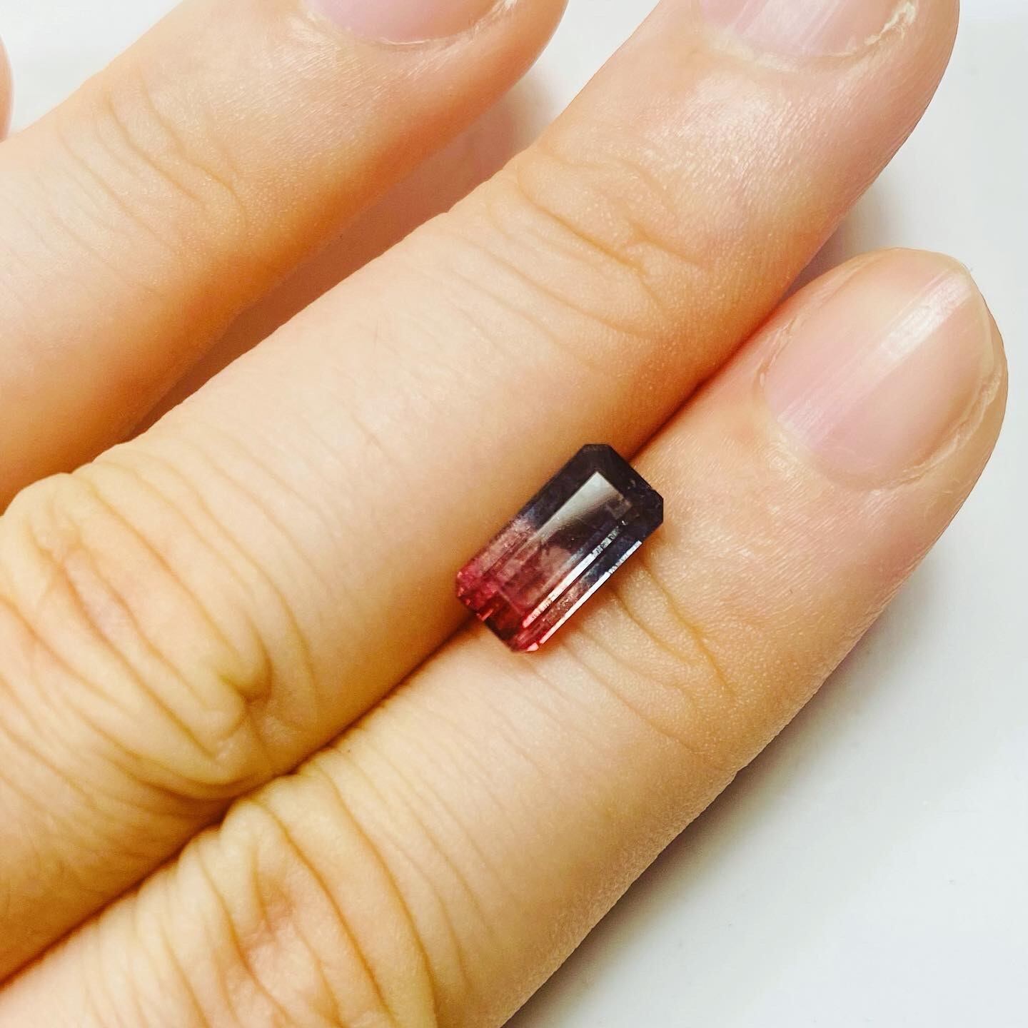 鮮やかな和カラーバイカラートルマリン