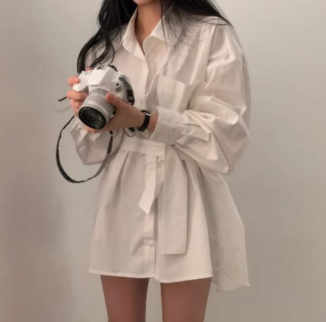 レディース トップス シャツ シャツワンピ ミニ 長袖 ドロップショルダー 襟付き リボン ウエストマーク ウエストリボン 前開き 胸ポケット 大人可愛い シンプル おしゃれ かっこいい クール モード系 存在感 無地 春 秋 学生 デート お出かけ 女子会 ショッピング コンサート ライブ お花見 カフェ 韓国 オルチャン 美脚 プチプラ 普段使い 着回し モテ インスタ映え S M L XL 小さいサイズ 大きいサイズ カラバリ 白 ホワイト 黒 ブラック ベーシックカラー 大人カラー 秋カラー