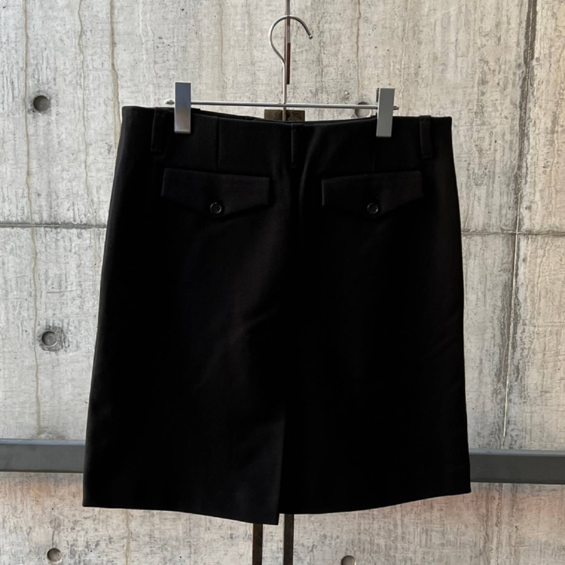 RAF SIMONS Skirt with single pleat Grimcrawler BLACK | AYIN RAF SIMONS Skirt with single pleat Grimcrawler BLACK | AYIN