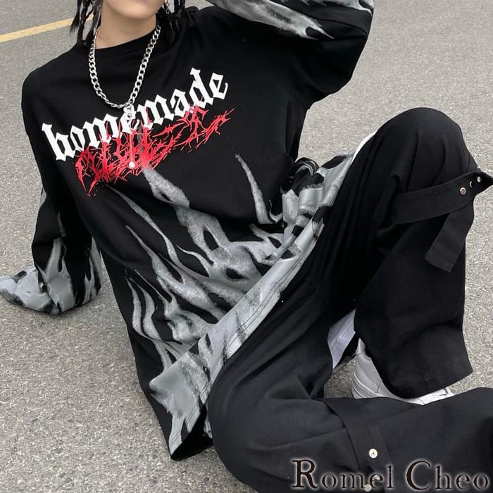 【お支払い確認後20日以内発送】RomelCheo 原宿系炎プリント長袖Tシャツ ロンT 長袖Tシャツ グラフィック ビッグロンT オーバーサイズ  ドロップショルダー ゆったり カジュアルパンク ロック メンズ モード系 ファッション 原宿系 青文字系 カジュアル ファッション ロメルチェオ