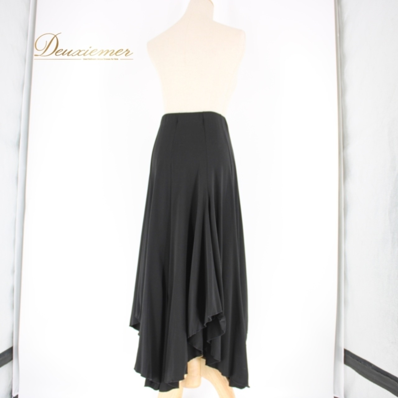 社交ダンス 衣装 スタンダード スカート レッスンウェア 練習着 オールシーズン Create-Sun クリエイトサン 黒 ブラック系 シンプル 無地 スカート レディース ダンスウェア 練習用 おしゃれ 伸縮性 スタイリッシュ 大人用 クラシック デザイン フォーマル 運動会 発表会 ギャザースカート シンプルスタイル 着やすい カジュアル 柔らかい ポリエステル 軽量 おすすめ