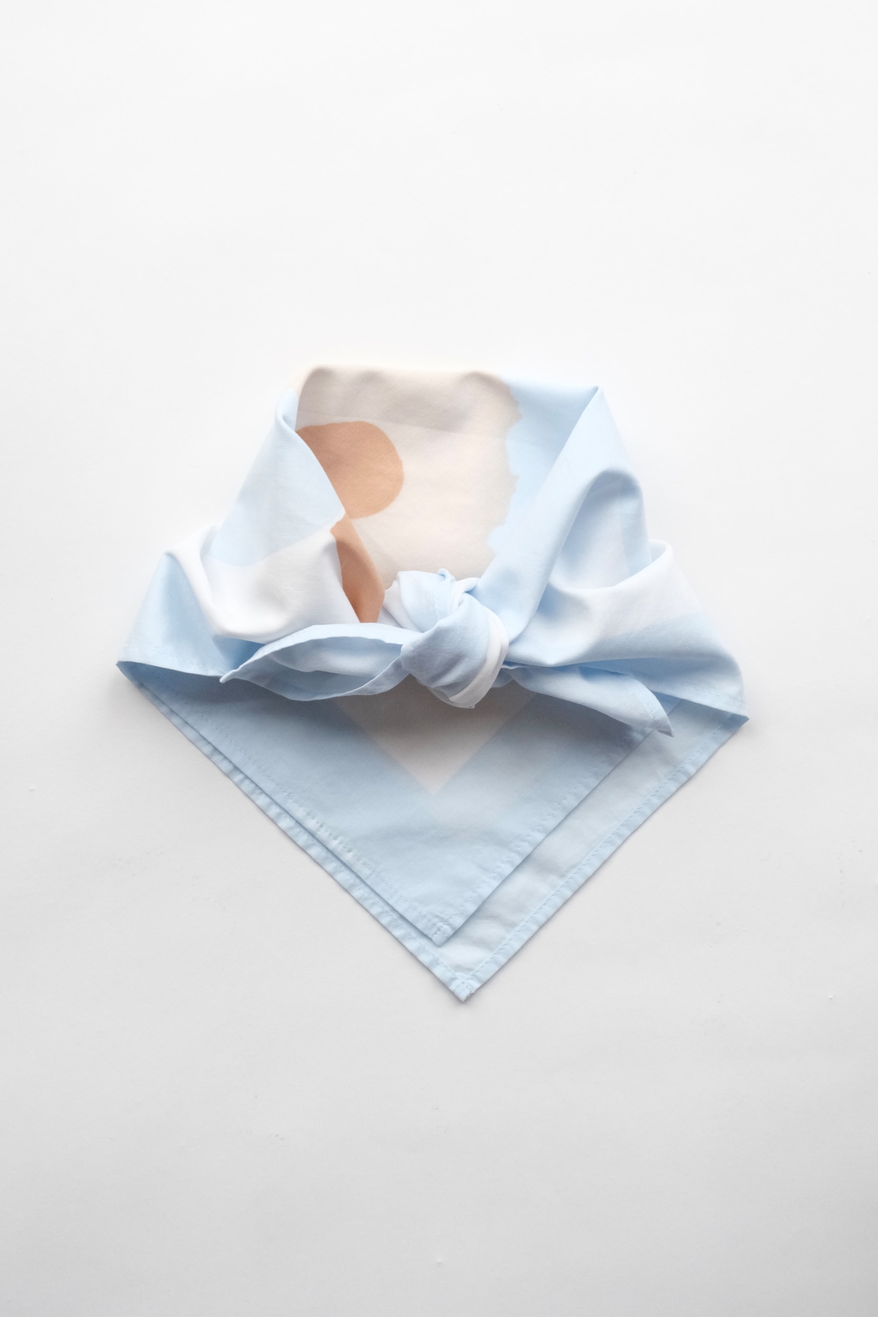 Soft blue Unikko square cotton scarf