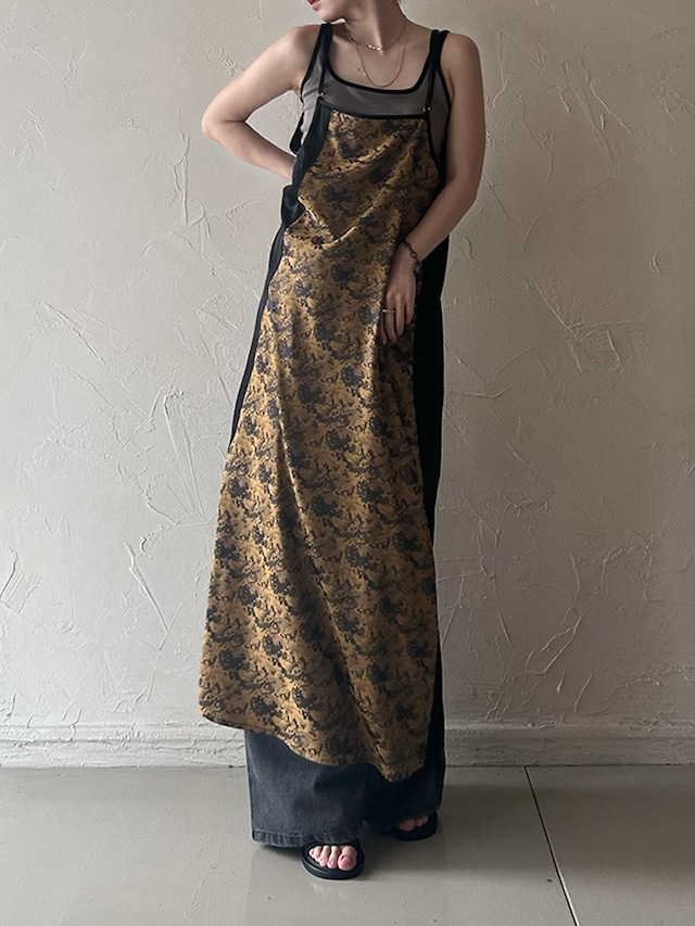 T-Strap Satin Jacquard Dress / BLACK