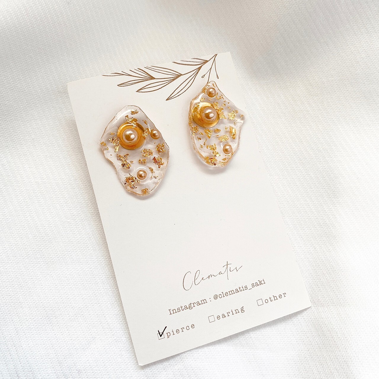 ◇C-6 ニュアンスクリアピアス