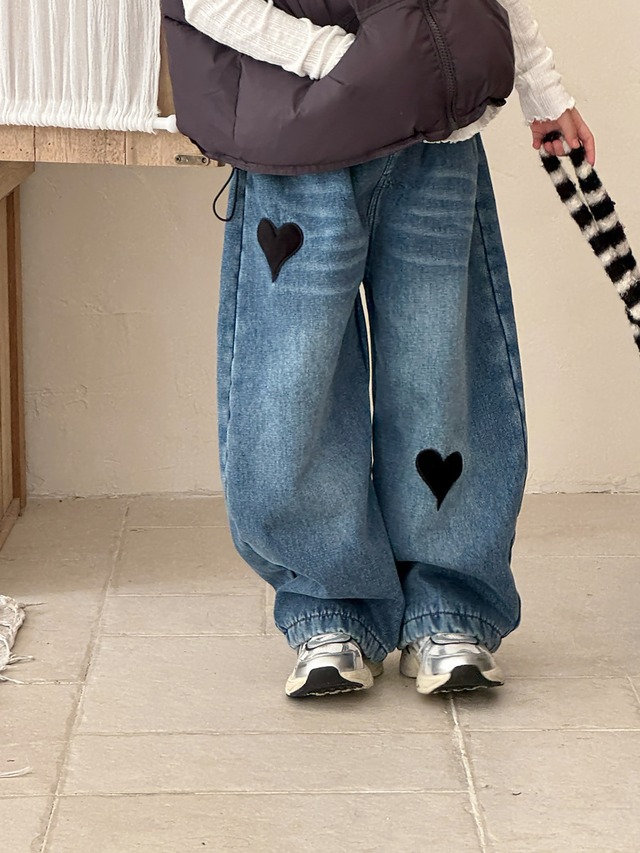 【予約】裏フリース刺繍デニムパンツ［90cm〜150cm］