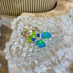 vintage flower blue earrings