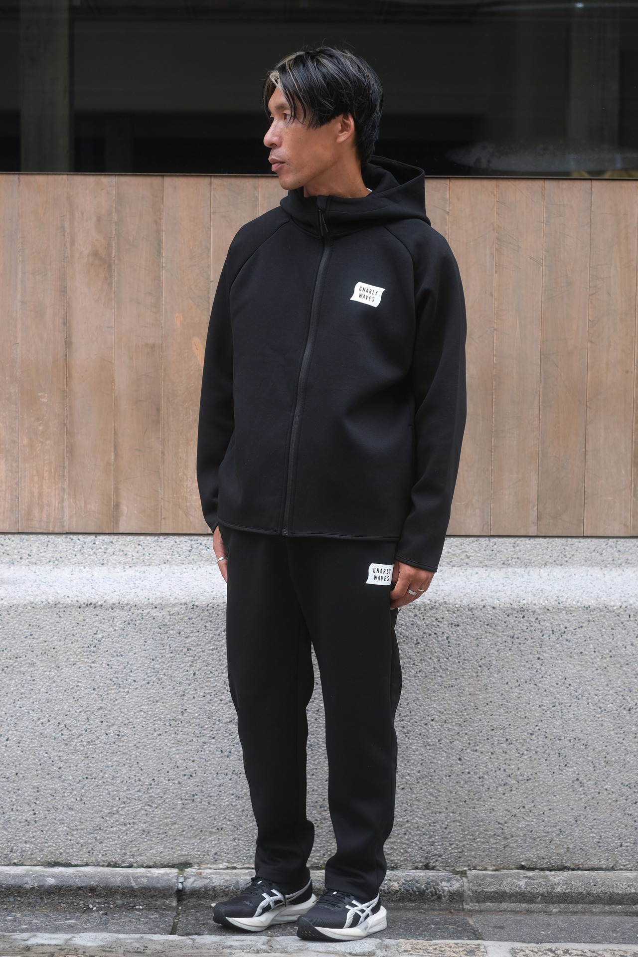 GNARLYWAVES BOX LOGO ZIP HOODIE