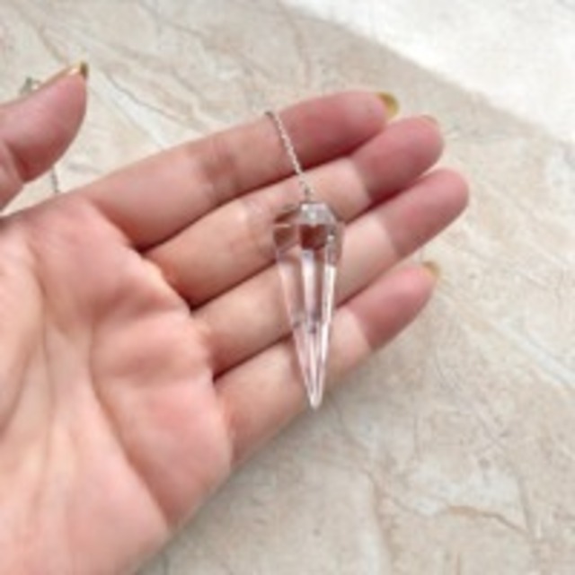 【超美石】ガネッシュヒマール産　水晶　ペンデュラム　5958