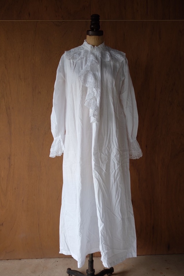 [antique]1900's-1920's French antique cotton lace night dress
