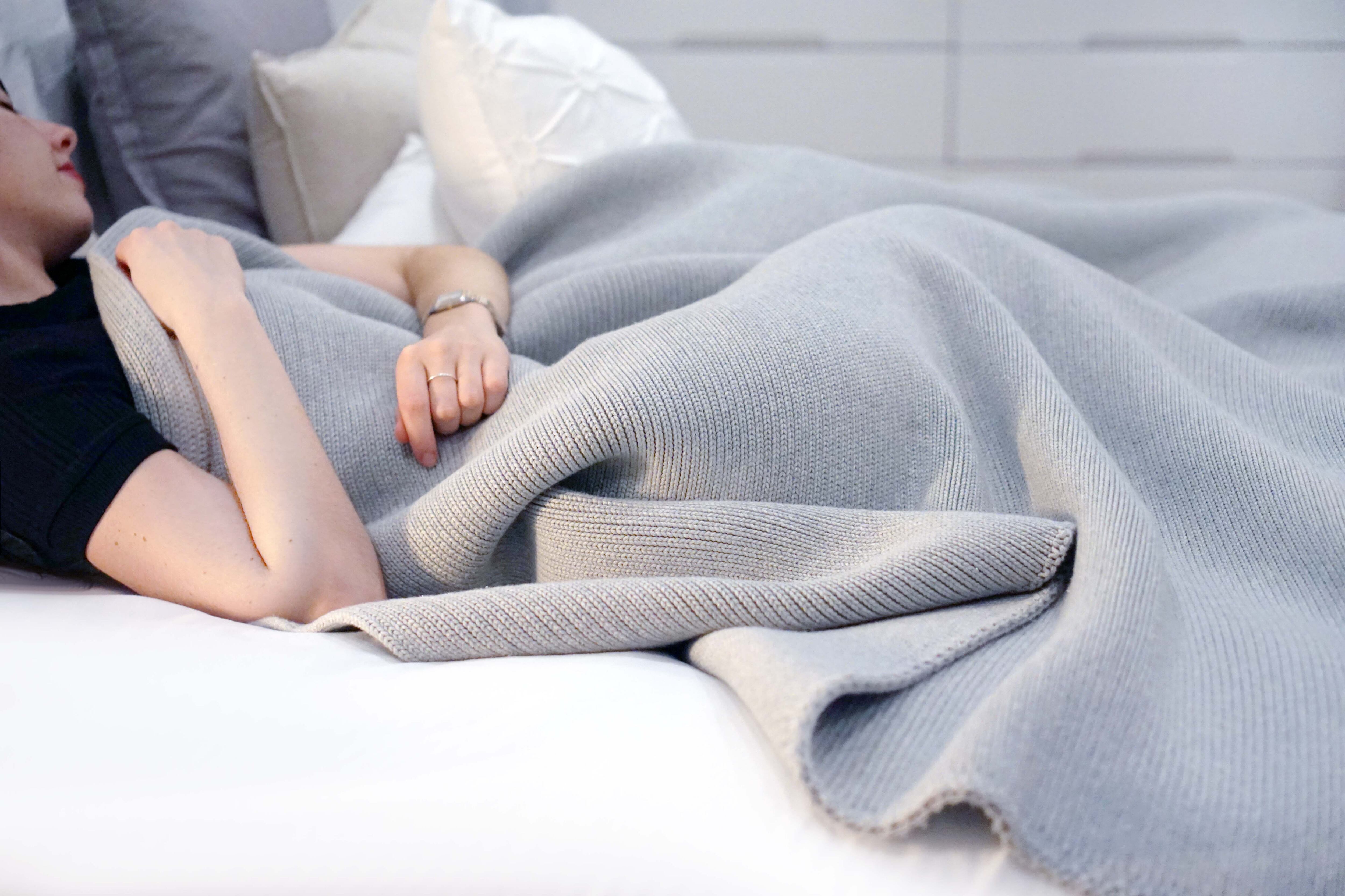 【クリスマスセール】加重ブランケット YAASA Luxe Weighted Blanket (5㎏) 190 x 127cm HUG