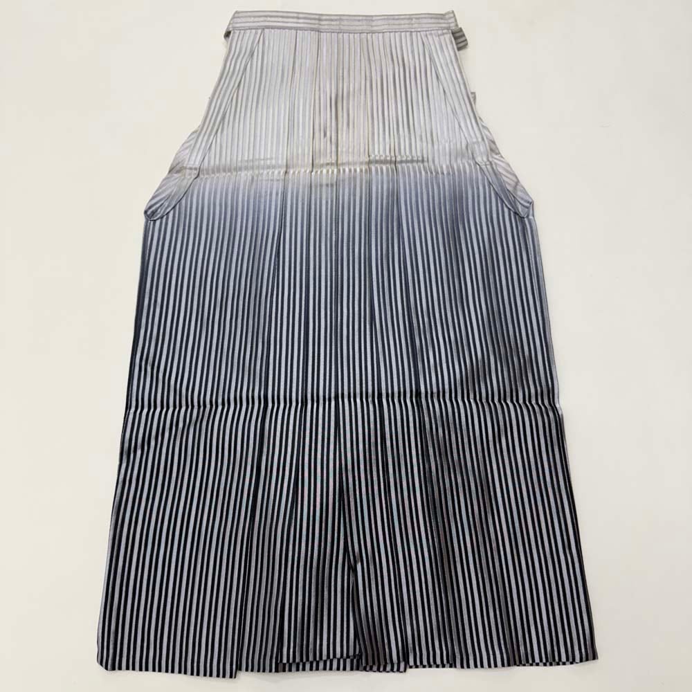 袴 行灯袴 男袴 紐下丈 91cm 男性用袴 2Lサイズ 紋付 成人式袴 縞 ぼかし 中古 4858