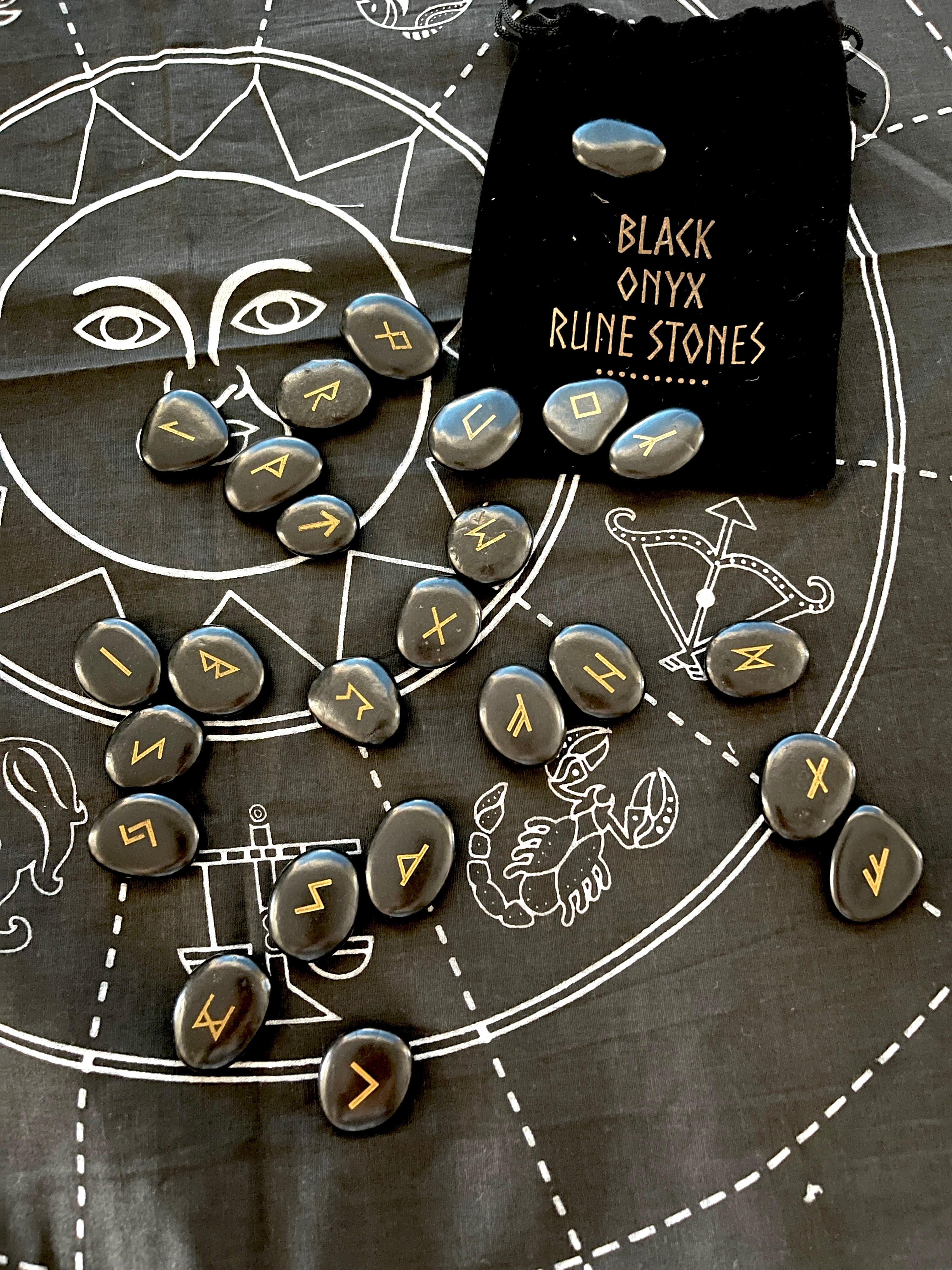 ◇『ルーン文字セット』◇ストーン25個セット◇ブラックオニキス製