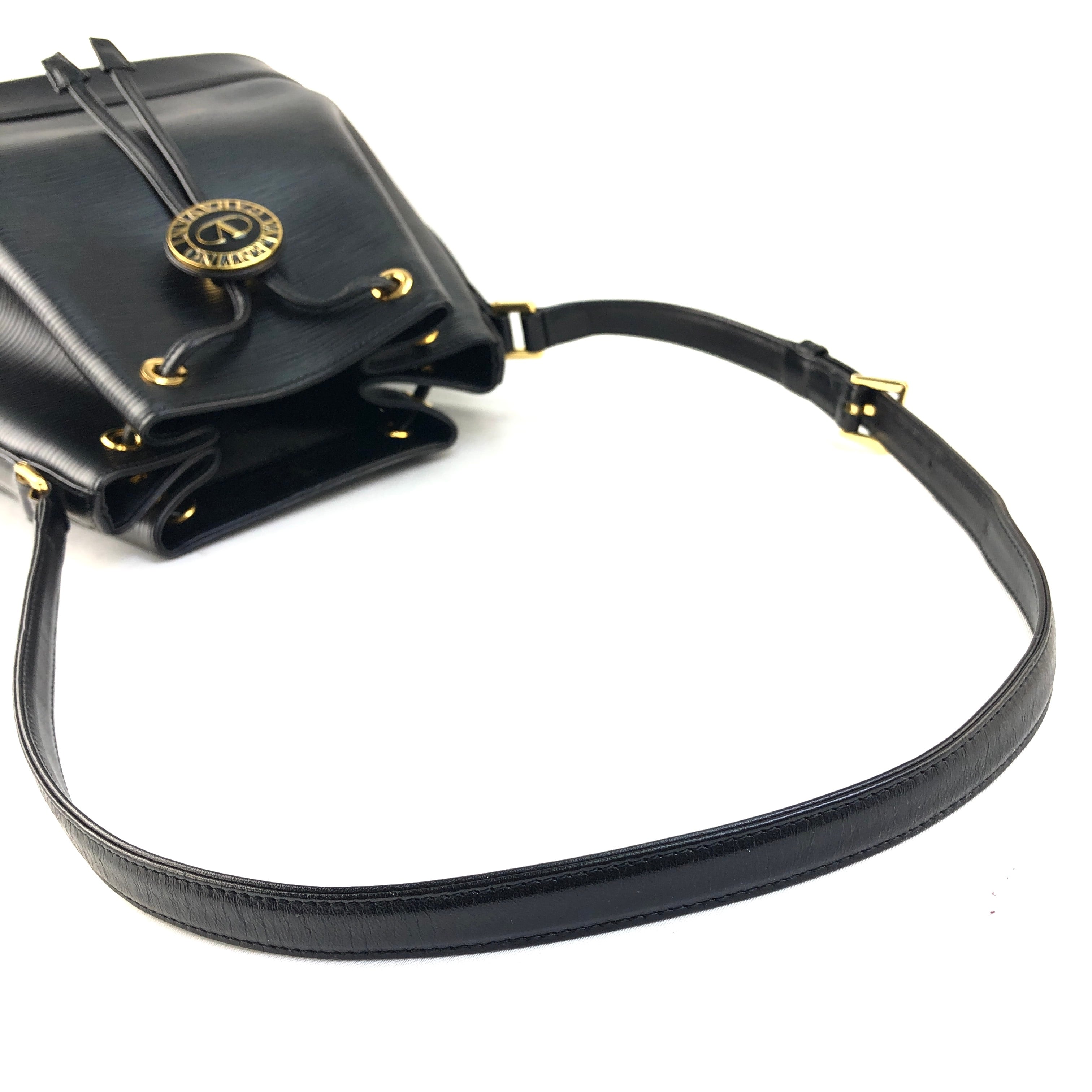 VALENTINO GARAVANI ヴァレンティノ ガラヴァーニ メダルモチーフ 巾着