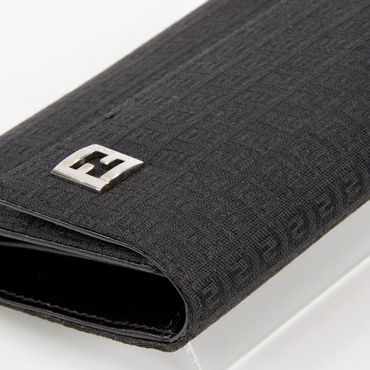 極美品 フェンディ FENDI ズッキーノ 二つ折財布 本物・送料無料・新品同様】FENDI・フェンディ・短財布・三つ折り財布