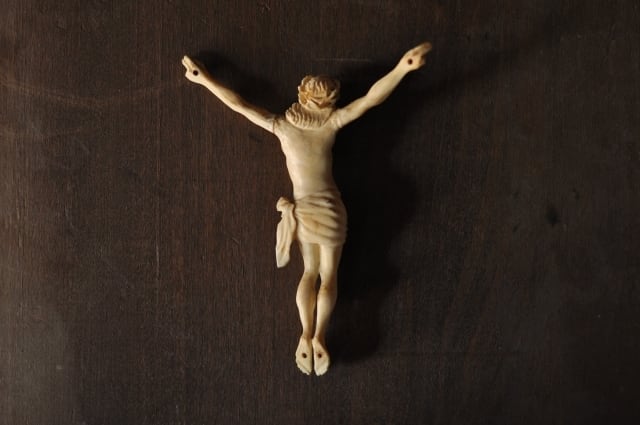 象牙キリスト磔像 | landschapboek