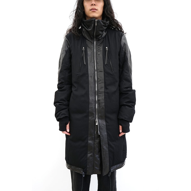 [D.HYGEN] (ディーハイゲン) ST106-0123A  Horse Leather x Rayon Twill White Goose Down Coat (BLACK)