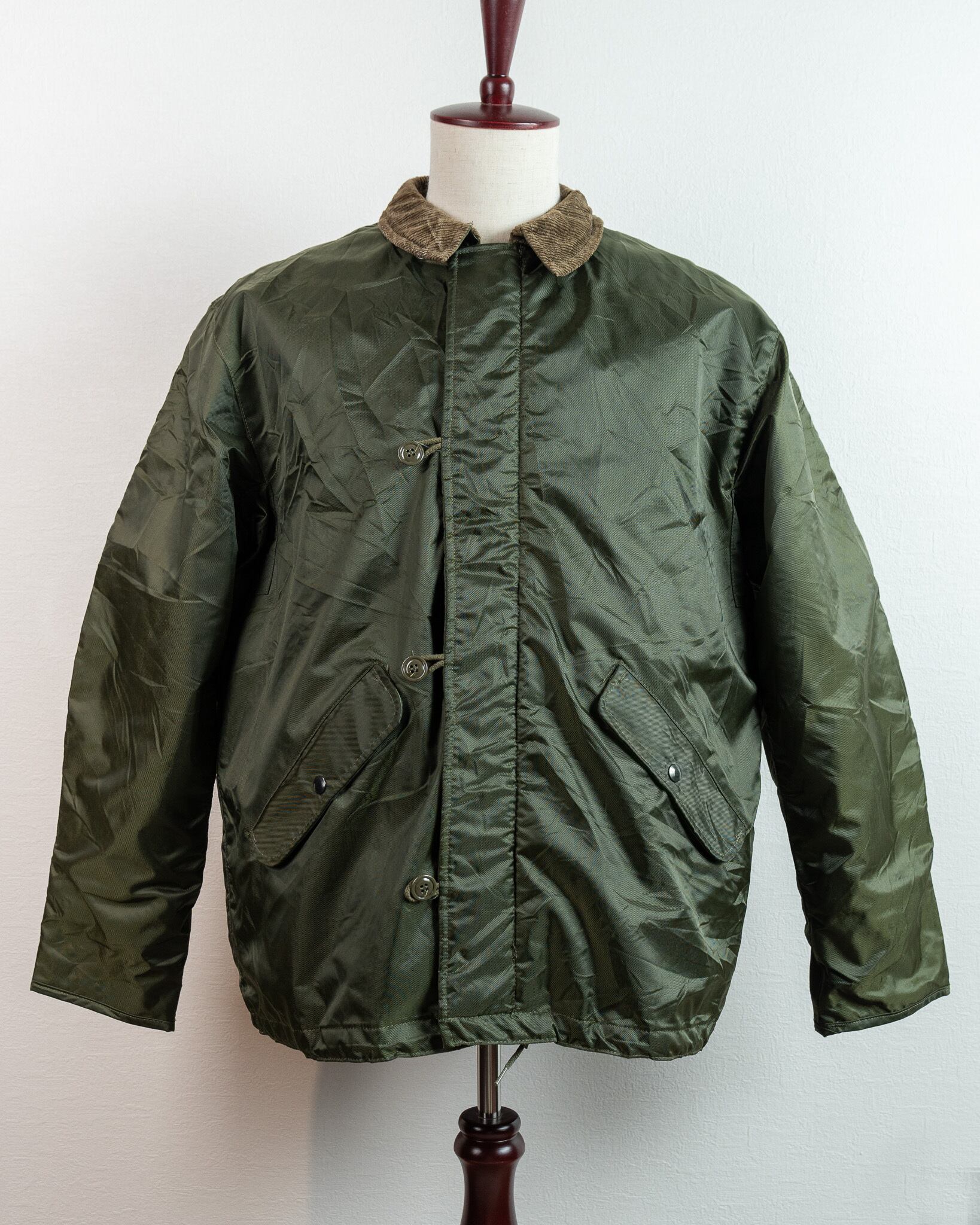 LARGE】U.S.NAVY Deck Jacket Extreme Cold Weather Impermeable LARGE】U.S.NAVY Deck Jacket Extreme Cold Weather Impermeable