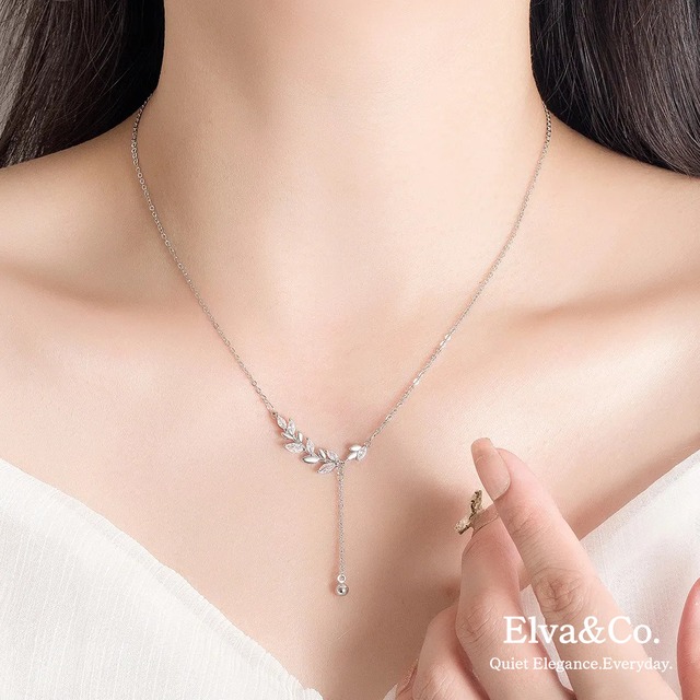 Leaf Line Necklace（リーフラインネックレス）