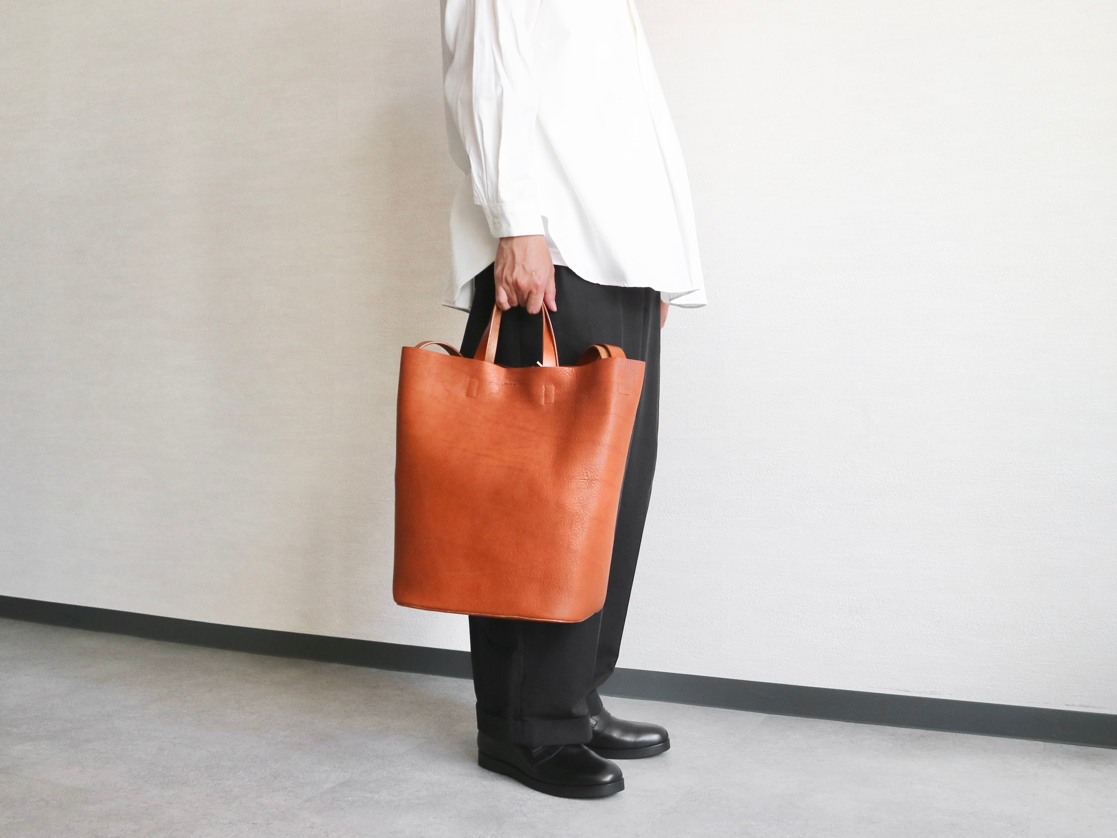 Slow bono new totebag OAK SLOW】BONO NEW TOTE BAG（レザー／OAK