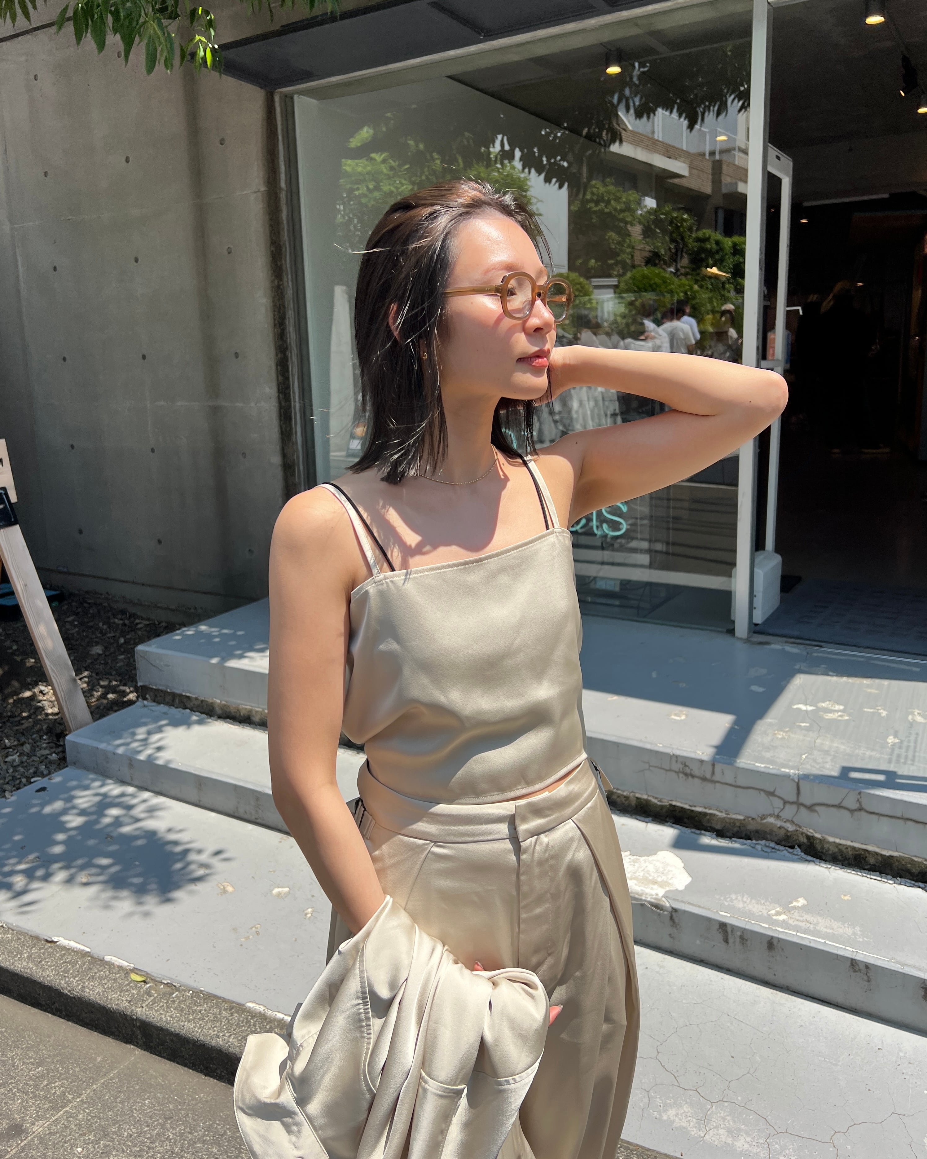 back cross satin camisole | quūi