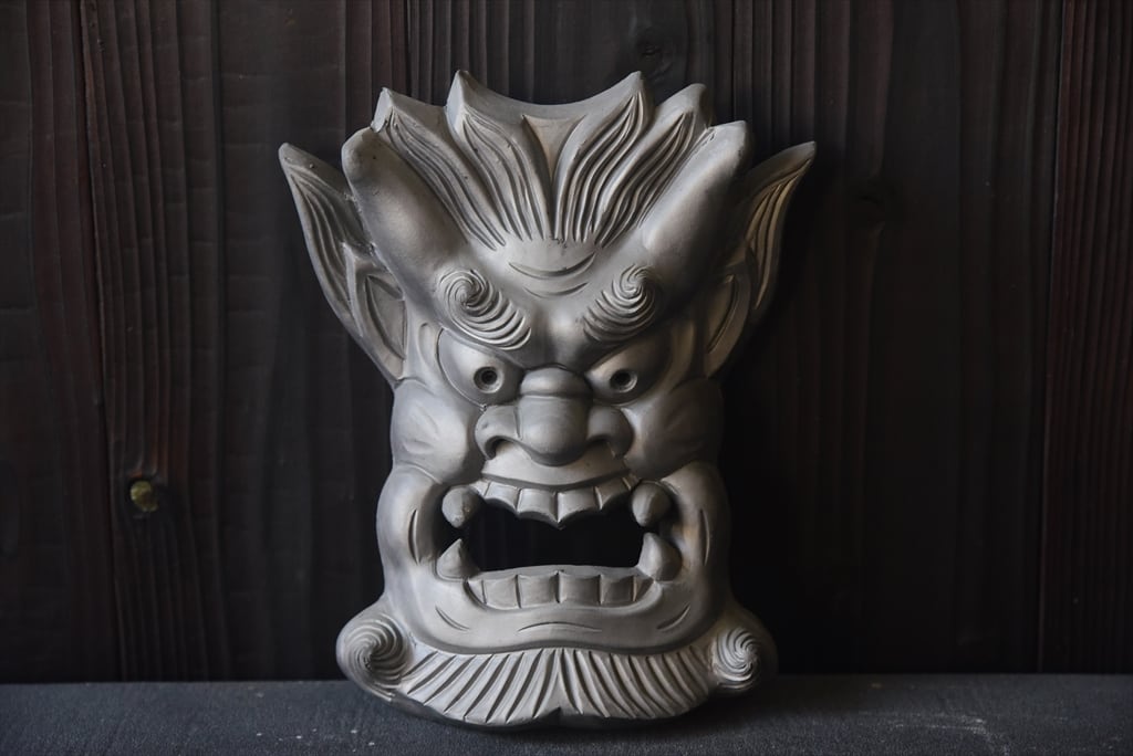 壁掛け鬼面 七号 | Ibushi Gallery 瓦廊｜淡路島の鬼瓦工場から身近な