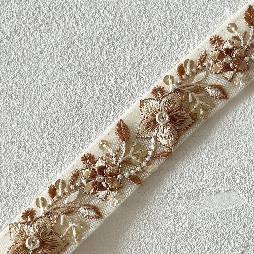 1ロール エトワール [クリーム] インド刺繍リボン 3350-1R | インド