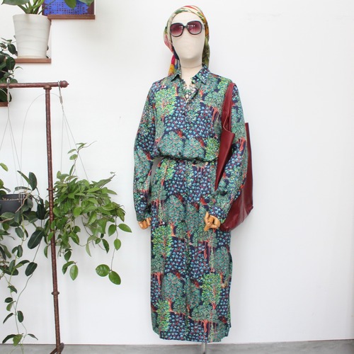 VILAGALLO 　ネイビーボタニカルプリントストレッチ素材マキシシワンピース SPAIN:VIL32937 ¥39,000＋tax