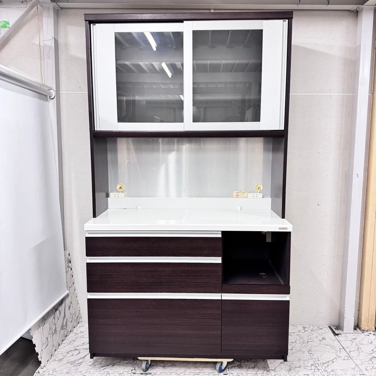 20586 2枚ガラス扉 ソフトクローズ キッチンボード パモウナ ◇大阪市