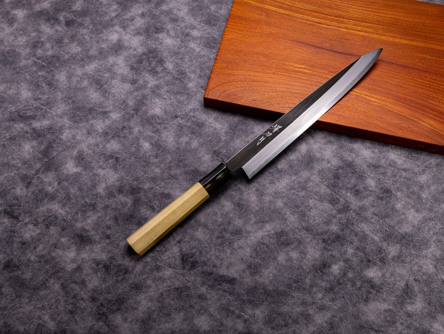 【堺】刃月 柳刃 銀三 鏡面仕上 八角水牛柄　240mm