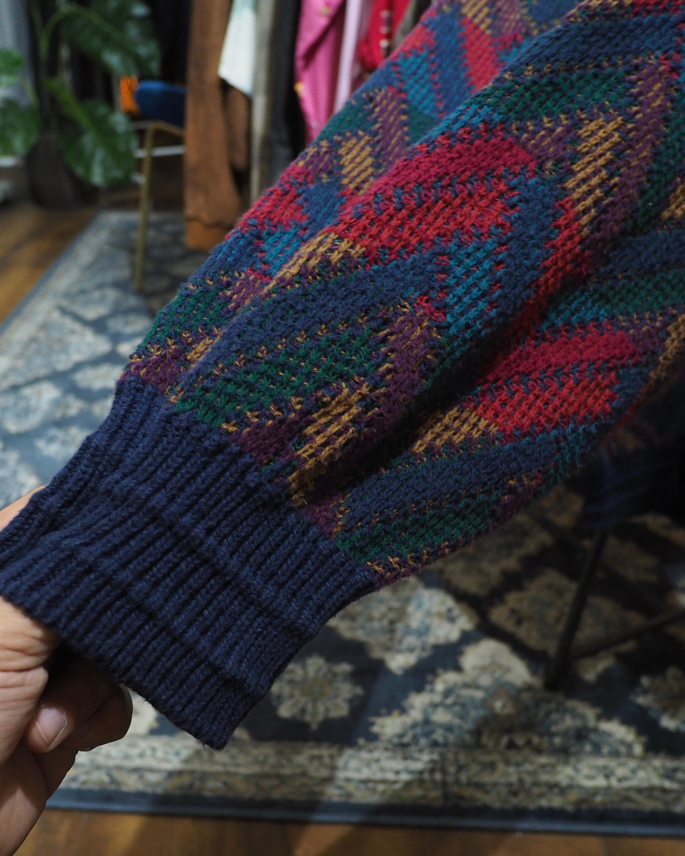1980 - 90s ” Made in USA - Amana ” Zigzag Weaving Vintage Loose Knit