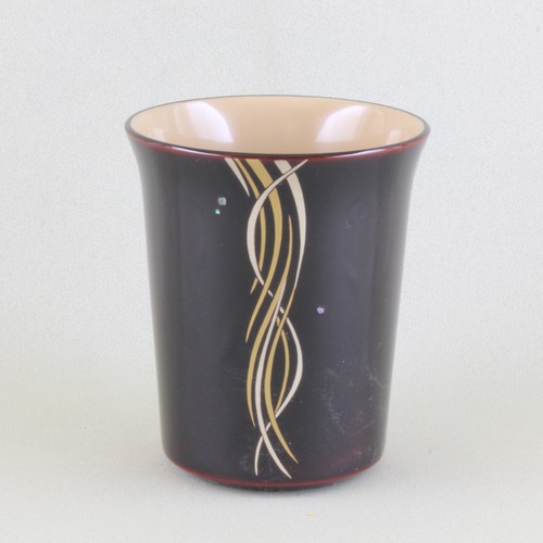 29-2  輪島塗　フリーカップ／溜塗／流れ蒔絵／端反形