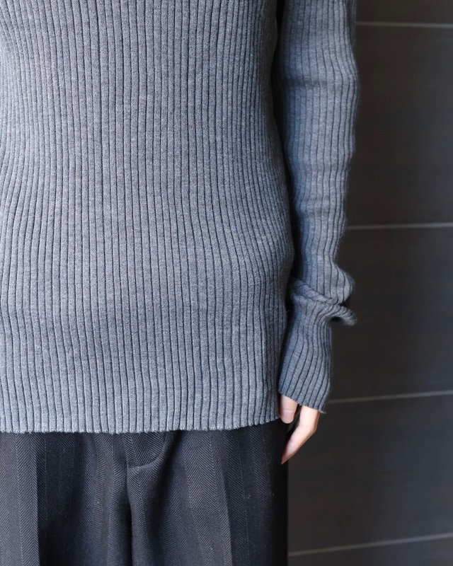 v-neck rib knit