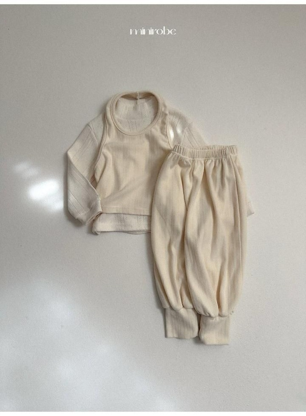 〖取寄〗韓国子供服 / 26winter / minirobe / ルルホルターネック / キッズ *S~XL*