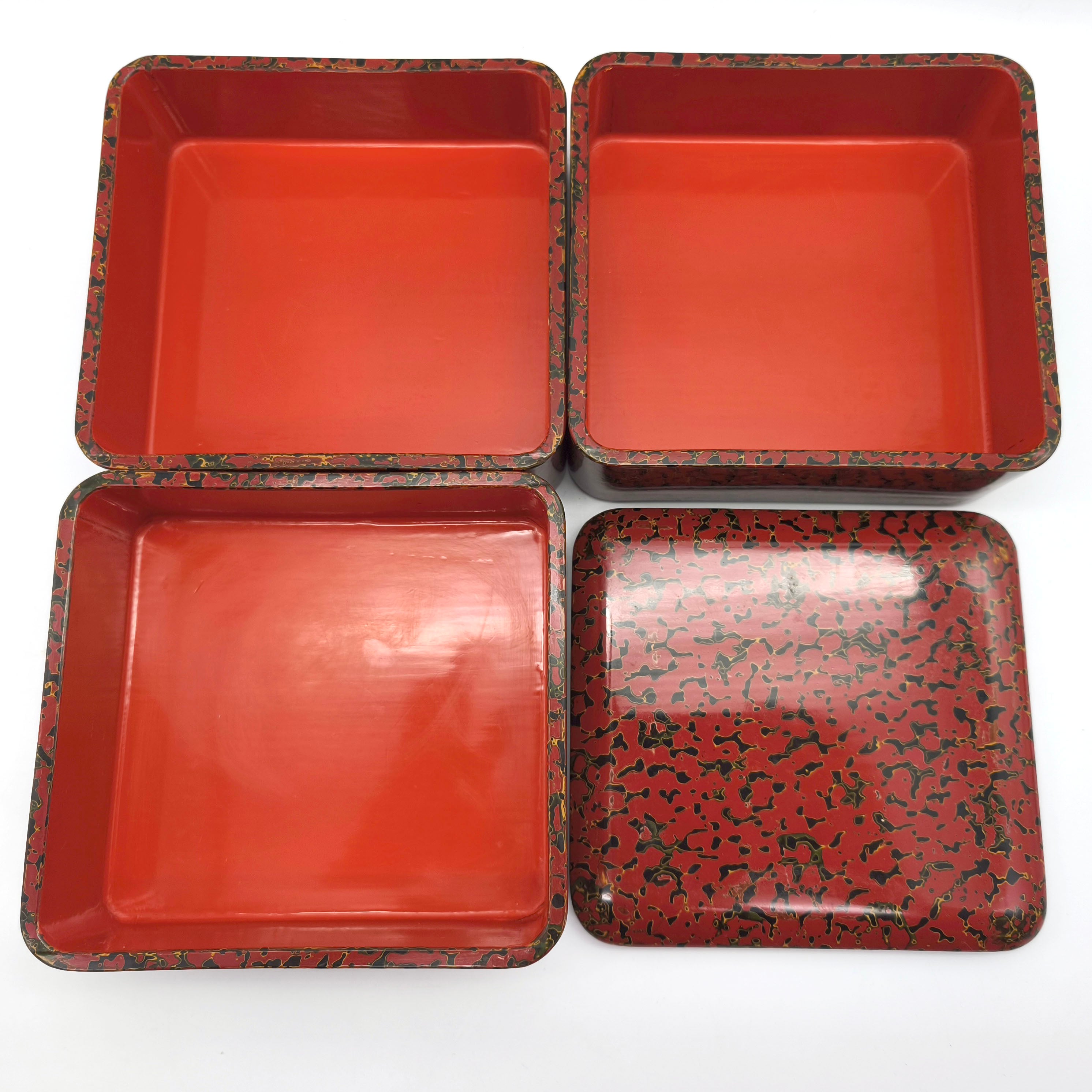 津軽塗 三段重箱 昭和購入品 津軽塗（唐塗）バカ塗り・三段重箱・天然木・漆器・No.250917-10・梱包