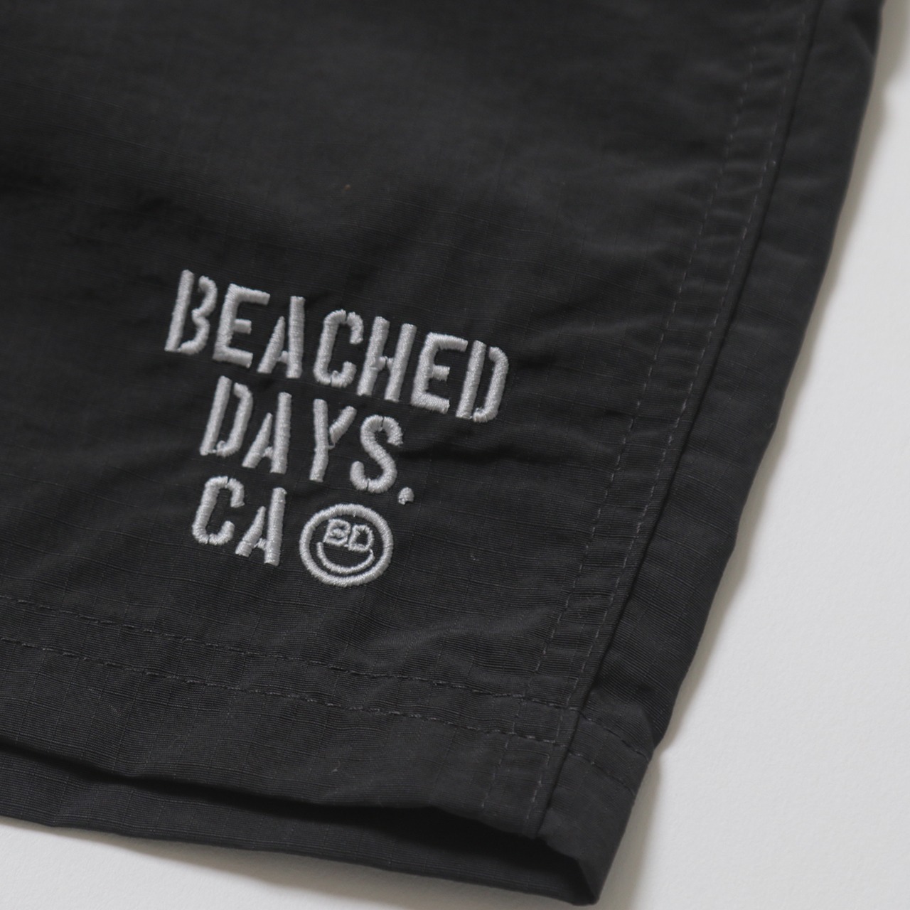 BEACHED DAYS ビーチドデイズ / サーフイージーショーツ