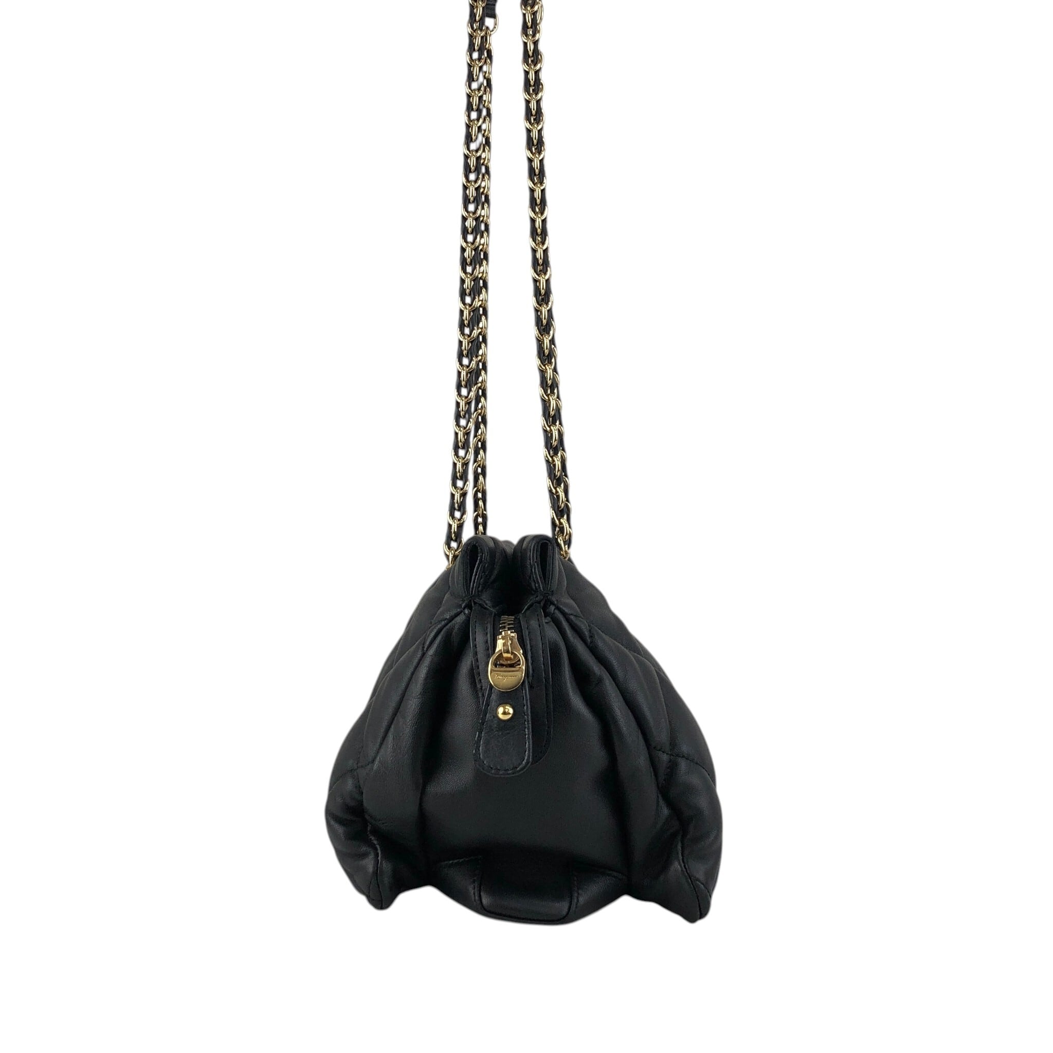 Salvatore Ferragamo サルヴァトーレ フェラガモ ヴァラリボン