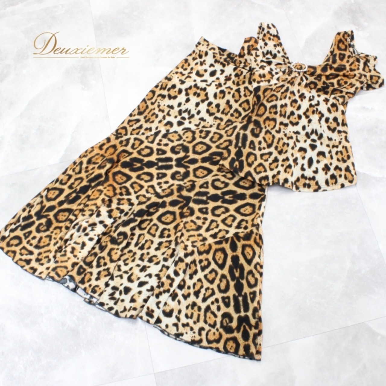 社交ダンス 衣装 スタンダード 上下セット ツーピース レッスンウェア パーティ衣装 Leirena レイリーナ ヒョウ柄 レース ラインストーン 黒 ブラック系 セクシー 伸縮性 おしゃれ ダンス衣装 レディース 華やか カジュアル スタイリッシュ パーティー用 ウエストゴム フィット感 汎用性 高品質 ポリエステル素材 ヒョウ柄デザイン クラシック おすすめ