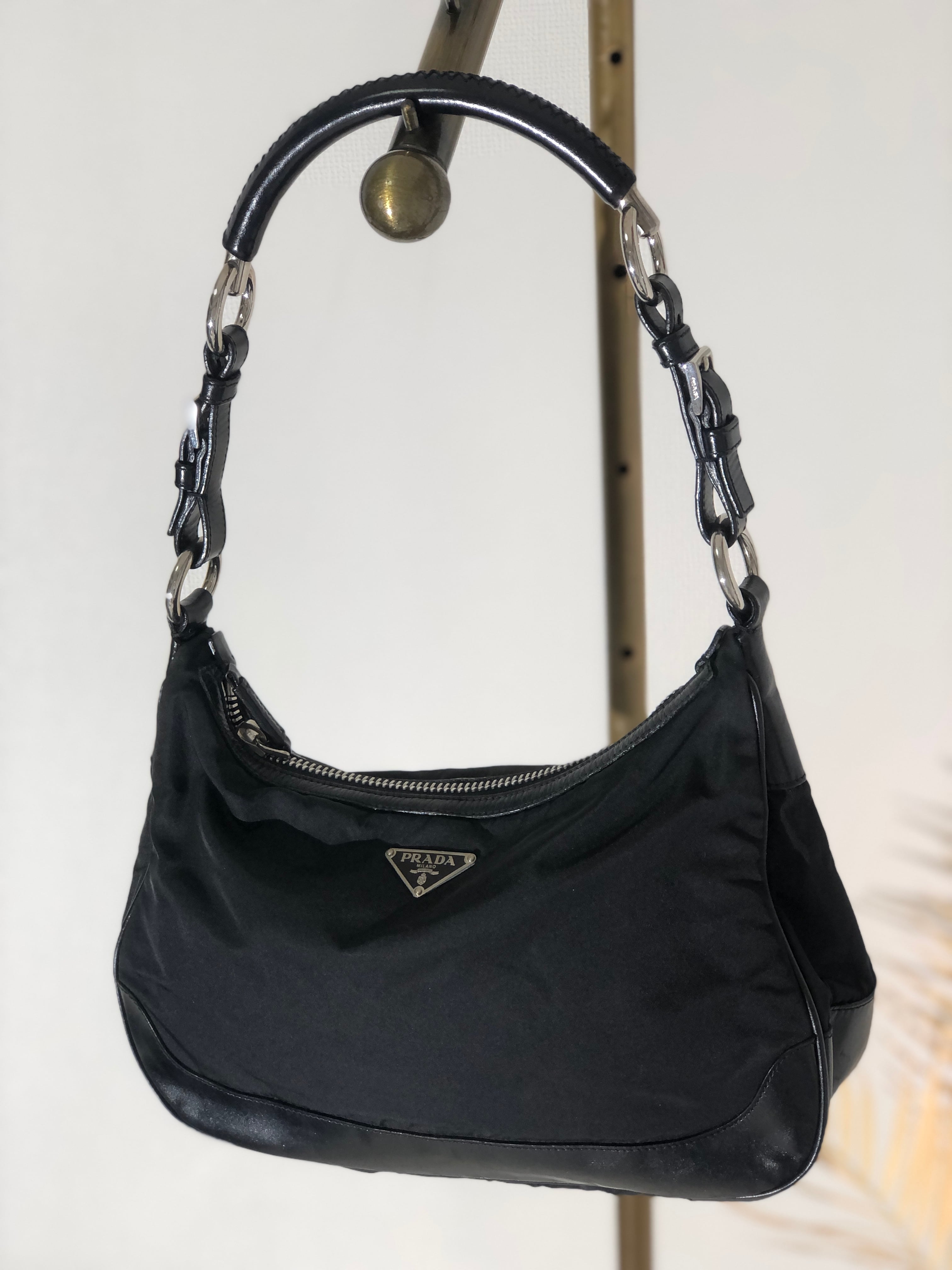 PRADA hoboバッグ ナイロン