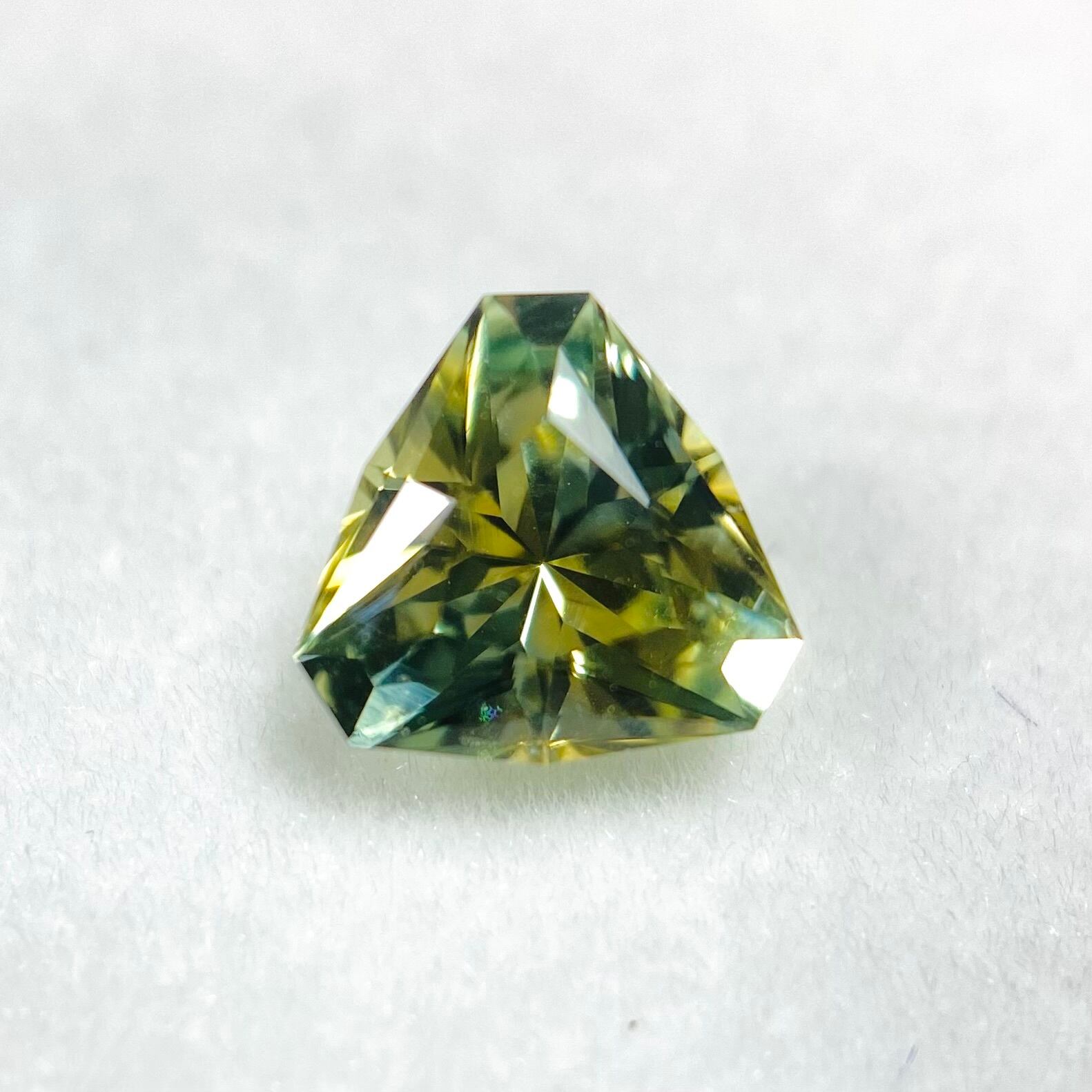 爽やかな風感じるモンタナサファイア