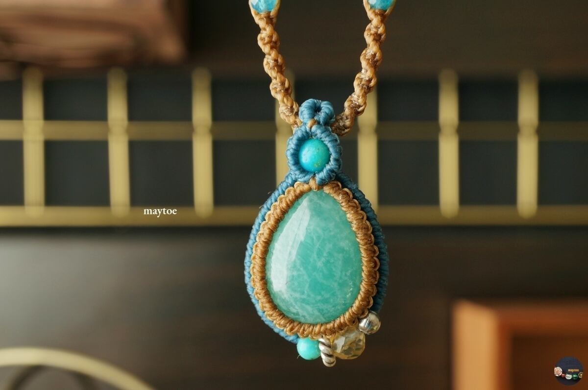 アマゾナイト(インド産)のマクラメネックレス - leaping -