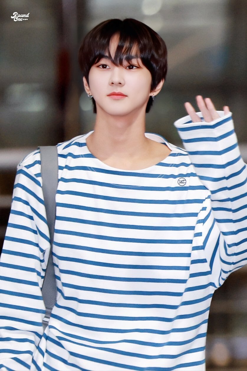 ☆ENHYPEN ジョンウォン 着用！！【RECTO】 MONACO STRIPED OVER FIT T